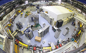 Bild des Karlsruhe Research Accelerator KARA